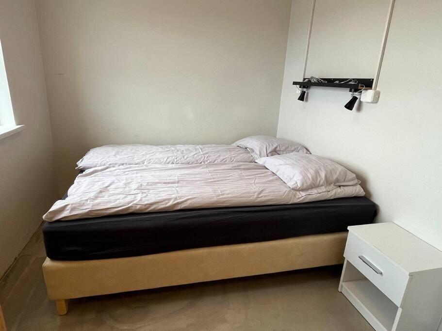 Black Valley Apartment Thoroddsstathir Экстерьер фото